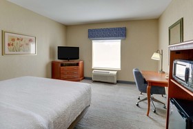 Hampton Inn & Suites St. Louis-Edwardsville