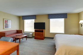 Hampton Inn & Suites St. Louis-Edwardsville