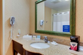 Hampton Inn & Suites St. Louis-Edwardsville