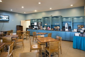 Country Inn & Suites by Radisson, Effingham, IL