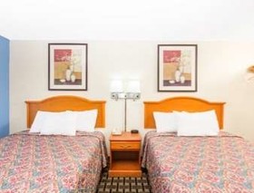 Days Inn by Wyndham Effingham