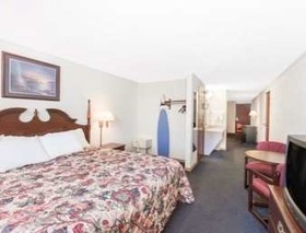 Days Inn by Wyndham Effingham