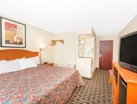 Days Inn by Wyndham Effingham