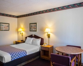Econo Lodge
