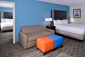Holiday Inn Express & Suites Effingham