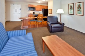 Candlewood Suites Elgin NW-Chicago