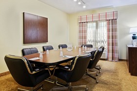 Country Inn & Suites by Radisson, Elgin, IL