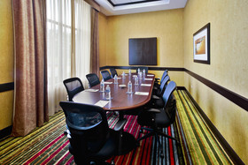 Holiday Inn & Suites Chicago Northwest - Elgin