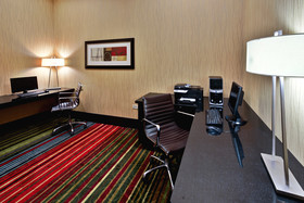 Holiday Inn & Suites Chicago Northwest - Elgin