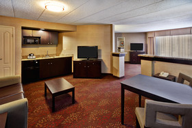 Holiday Inn & Suites Chicago Northwest - Elgin