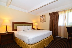 Lexington Inn & Suites - N.W. Chicago West/Elgin