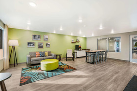 WoodSpring Suites Elgin - Chicago