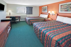 Days Inn Elk Grove Village/Chicago/OHare Airport West