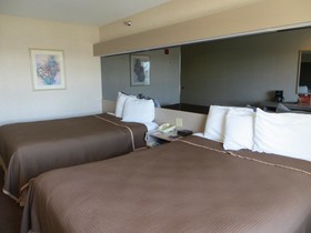 Red Lion Inn & Suites Elk Grove Village