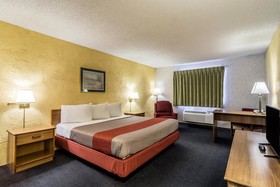 Motel 6 Elk Grove Village OHare