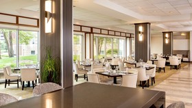 Sheraton Suites Chicago Elk Grove
