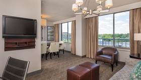 Sheraton Suites Chicago Elk Grove