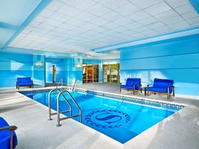 Sheraton Suites Chicago Elk Grove