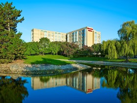 Sheraton Suites Chicago Elk Grove