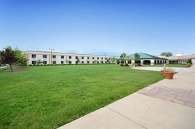 Clarion Inn Elmhurst