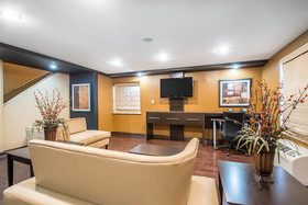 Clarion Inn Elmhurst