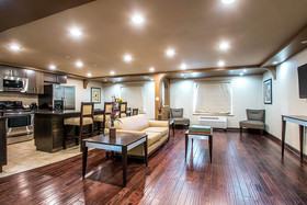 Clarion Inn Elmhurst