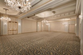 Hilton Orrington/Evanston