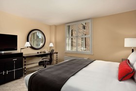 Hilton Orrington/Evanston