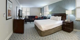 Hilton Orrington/Evanston