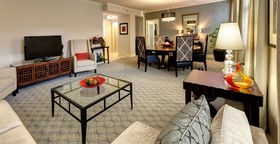 Hilton Orrington/Evanston