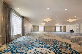 Hilton Orrington/Evanston