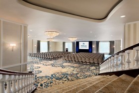Hilton Orrington/Evanston