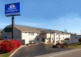 Econo Lodge Inn & Suites