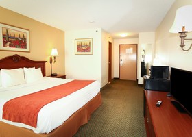 Econo Lodge Inn & Suites