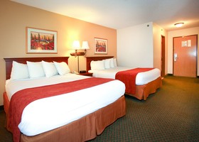 Econo Lodge Inn & Suites