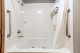 Comfort Suites Fairview Heights