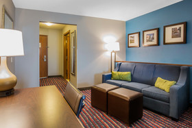 Comfort Suites Fairview Heights