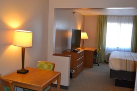 Country Inn & Suites by Radisson, Fairview Heights, IL