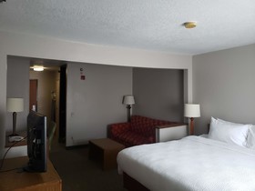 Country Inn & Suites by Radisson, Fairview Heights, IL
