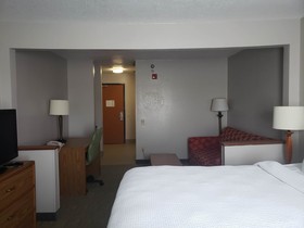 Country Inn & Suites by Radisson, Fairview Heights, IL