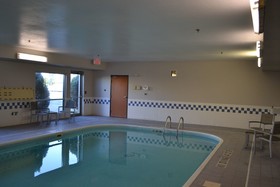 Country Inn & Suites by Radisson, Fairview Heights, IL