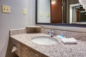 Drury Inn & Suites Fairview Heights St. Louis