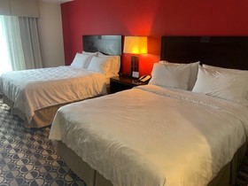 Holiday Inn St. Louis-Fairview Heights