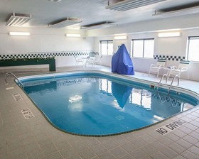 Quality Inn Near I-72 And Hwy 51