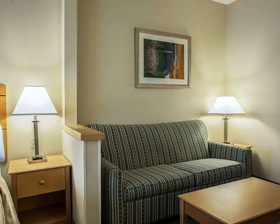Quality Inn Near I-72 And Hwy 51