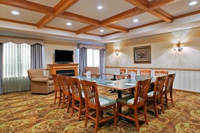 Country Inn & Suites by Radisson, Freeport, IL
