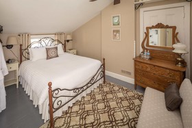 Aldrich Guest House