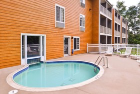 Best Western Designer Inn & Suites
