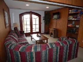 Bluffwood House