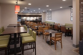 Country Inn & Suites by Radisson, Galena, IL